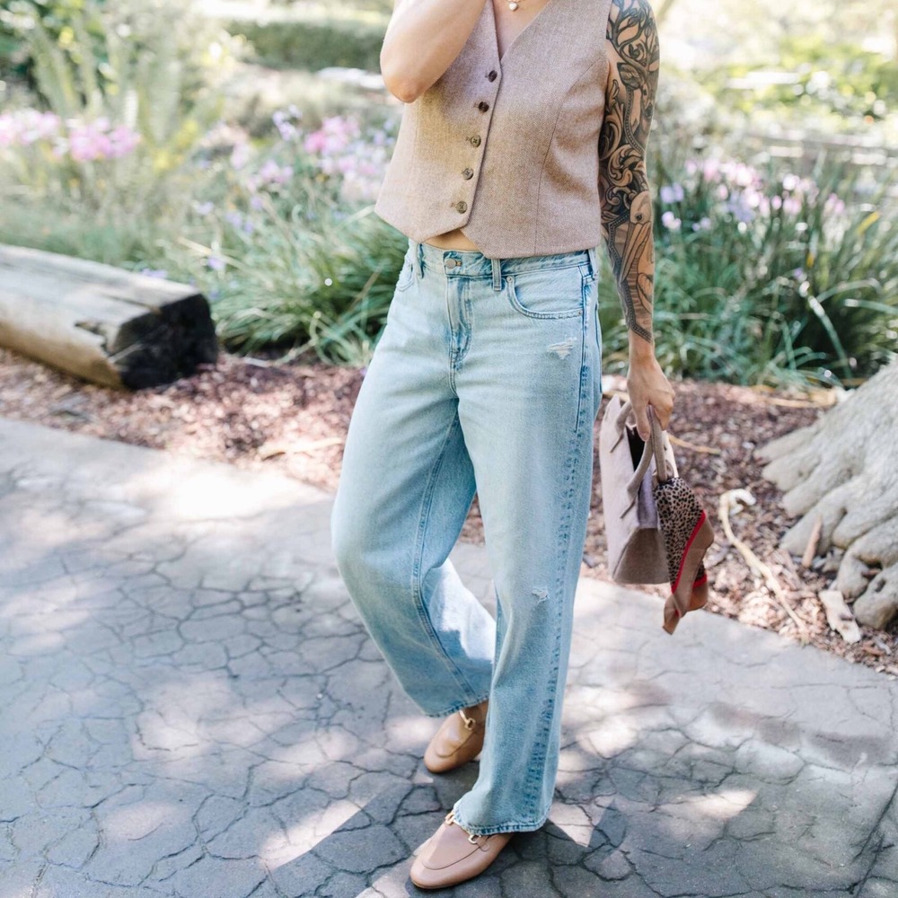 J.Crew Factory | 90s Vintage Baggy Jeans Light Wash Distressed Size 29‎